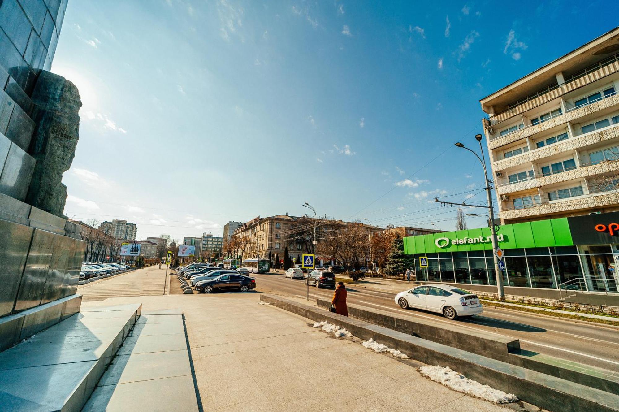 Perfect View Of The City Center Кишинев Екстериор снимка